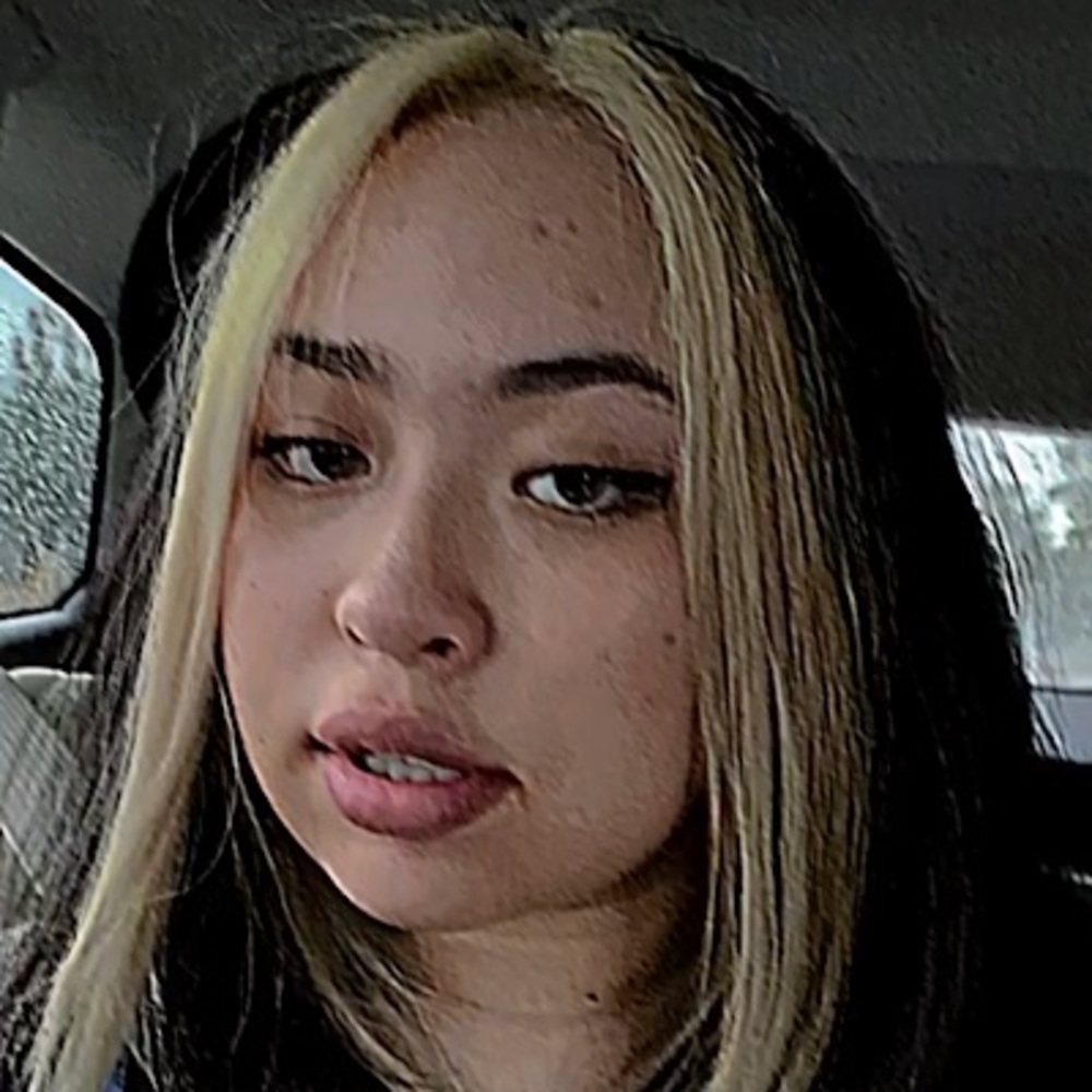 Meet your Posher, Michaela